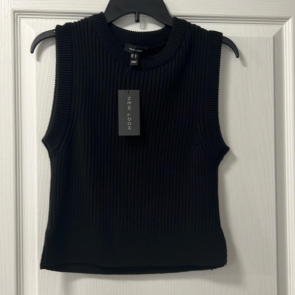Vest new with tag